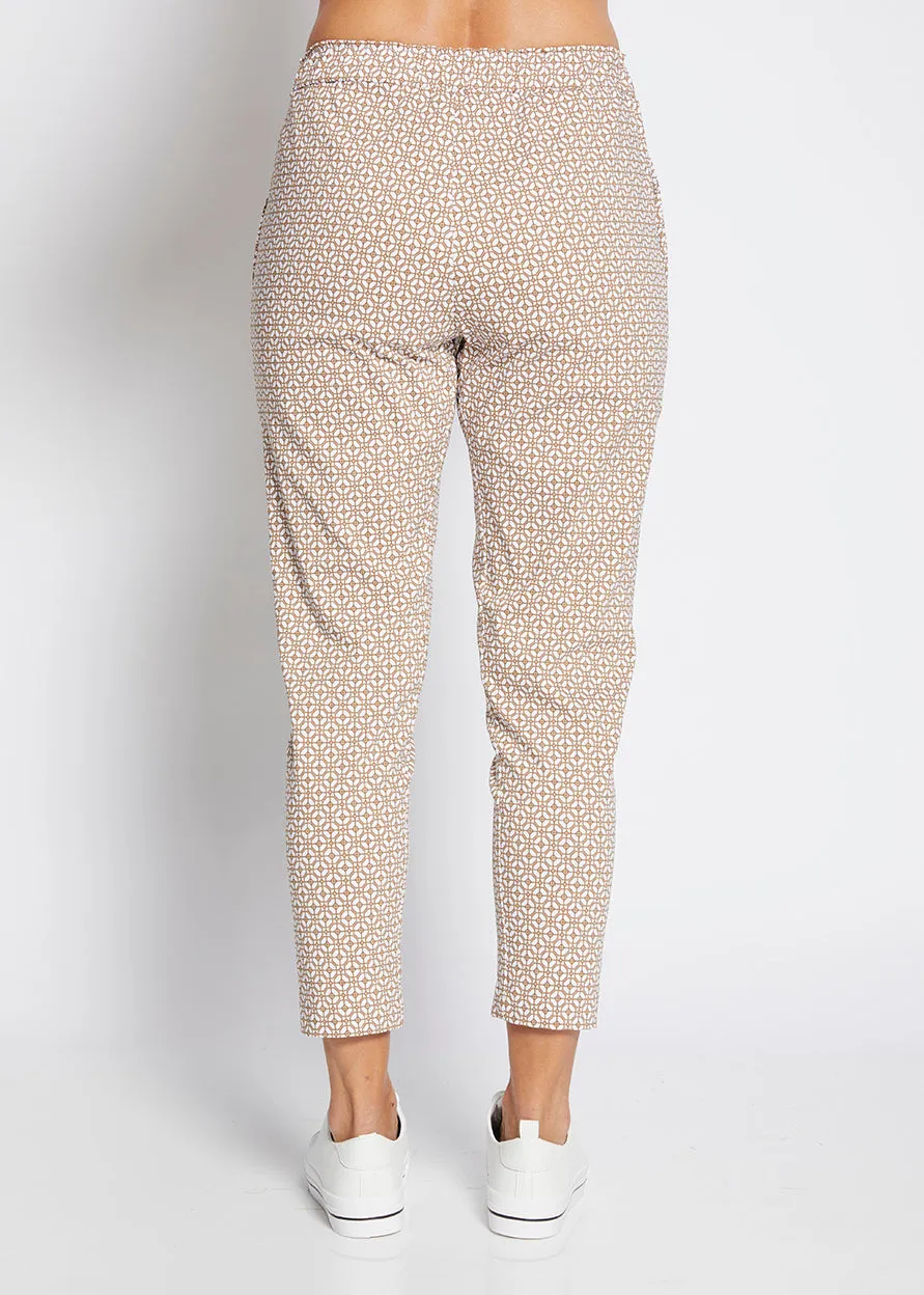 Weekend printed bengaline drawstring pant in Praline Tile print